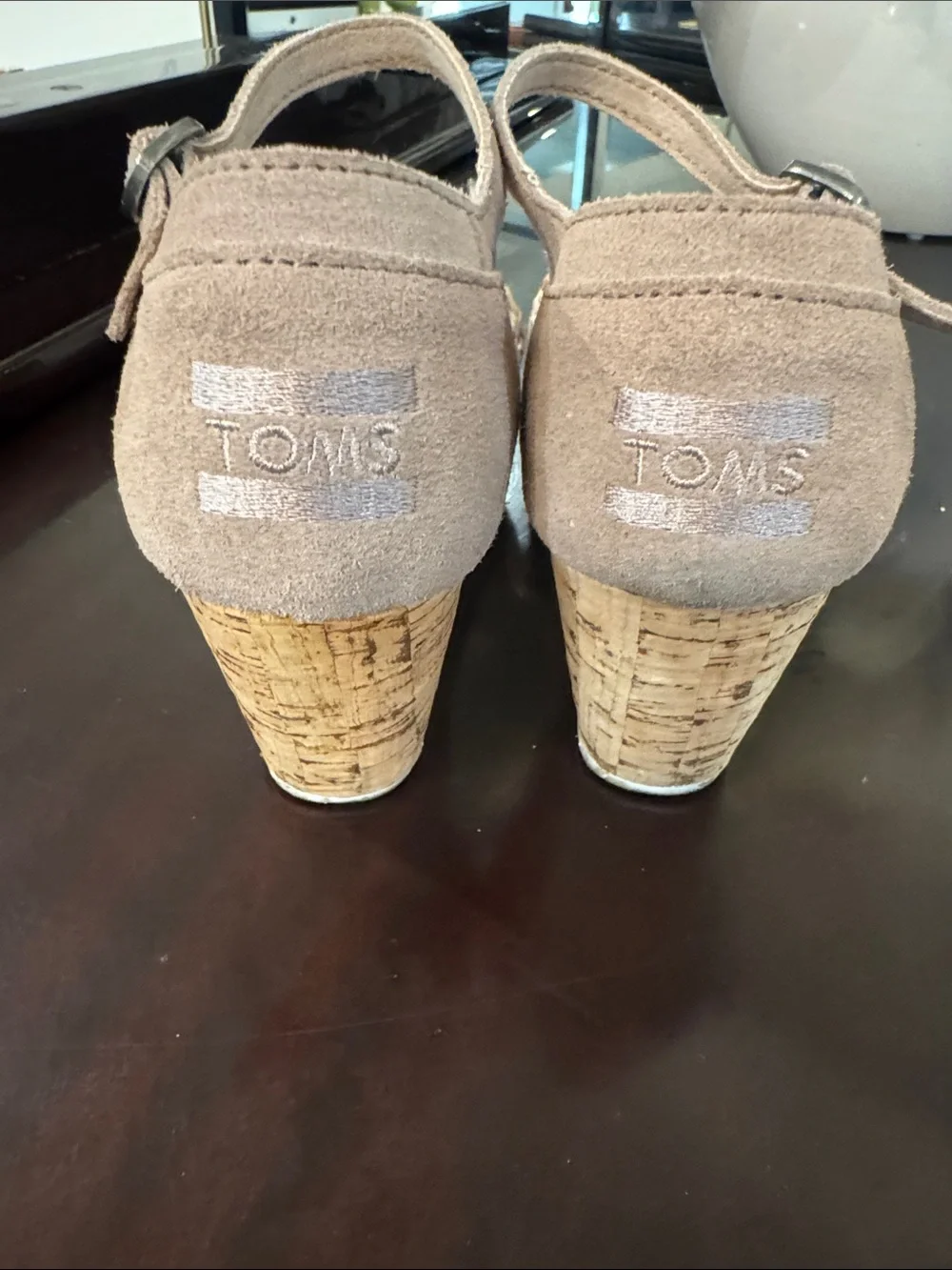 Toms cream warm